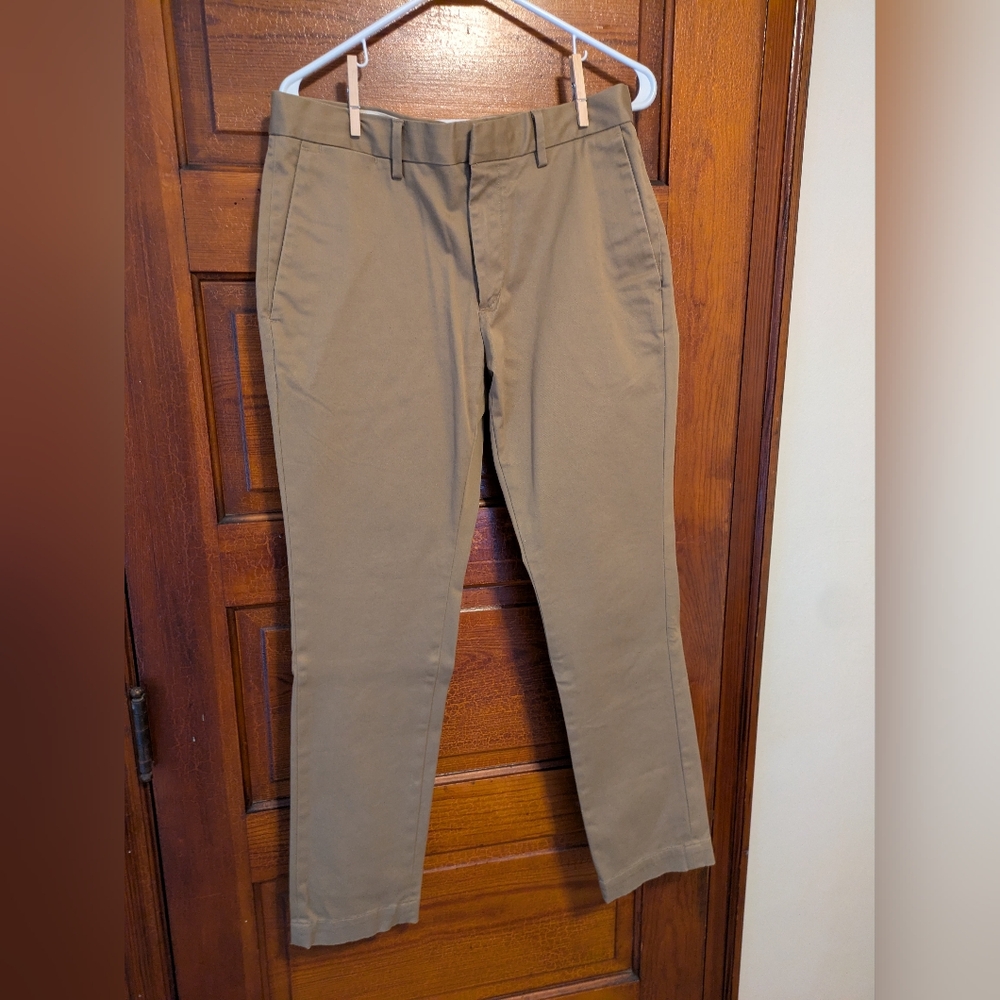 Banana Republic Rapid Movement Chinos Fulton Skinny Fit 31x30 Khaki/Tan